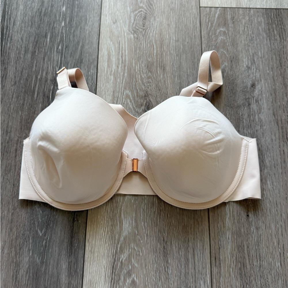 SOMA COMFY LIGHT PINK FRONT CLIP BRA - ALL BRAS BUY TWO GET ONE FREEEEE!